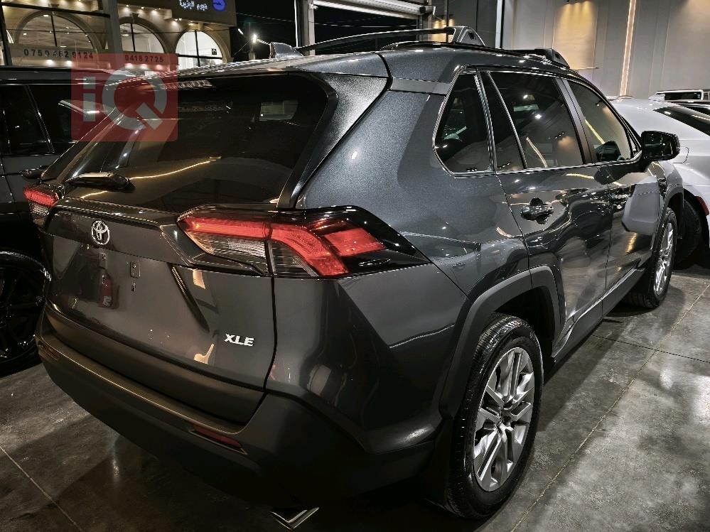 تويوتا راف 4